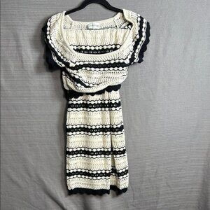 Freshman Black and Cream Knit 2‎ piece crochet medium NWT